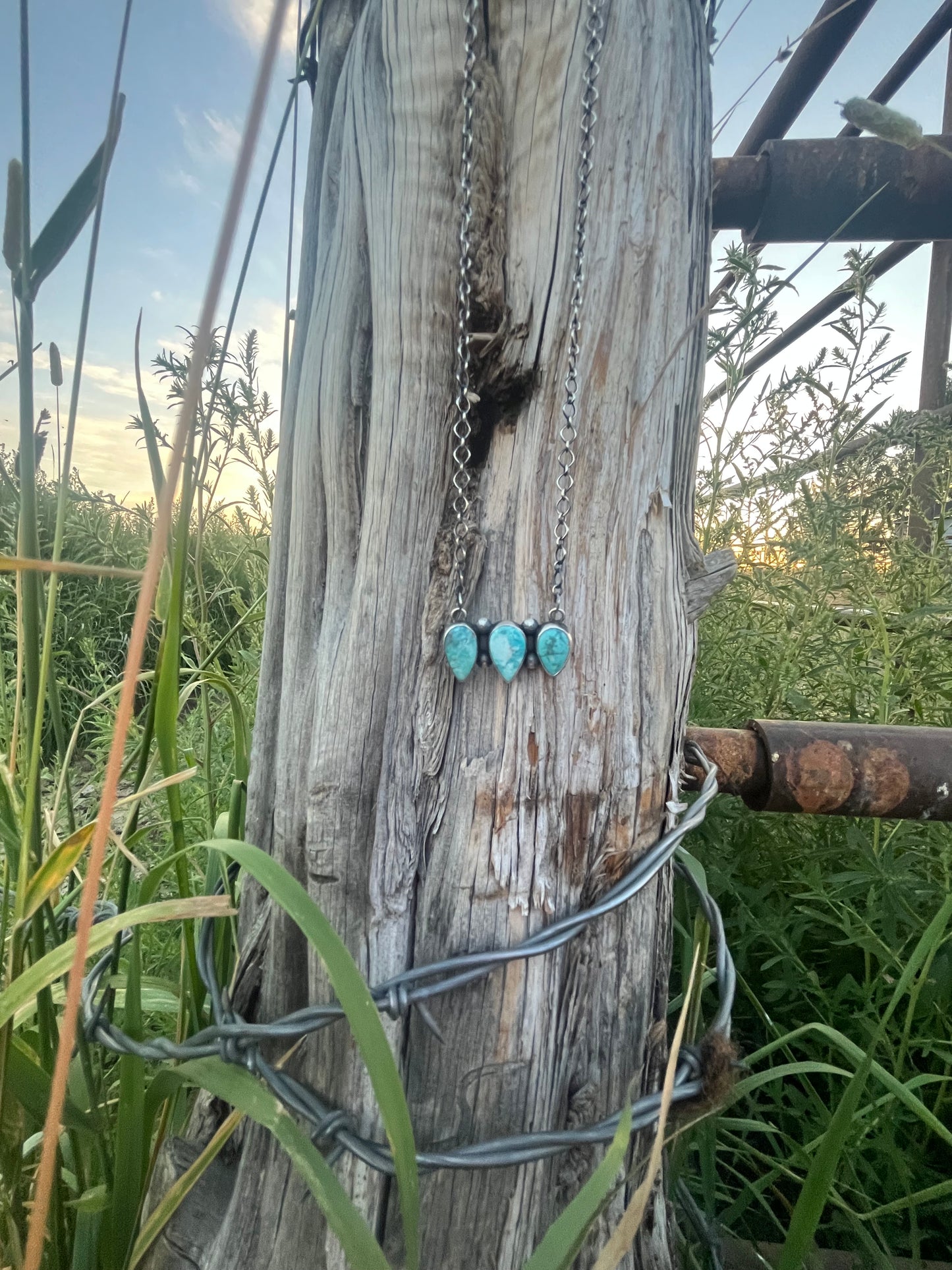 3 Stone Teardrop Chain Necklace