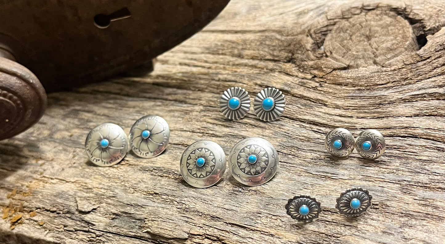Traditional Concho Earrings With a Touch of Turquoise 🩵
