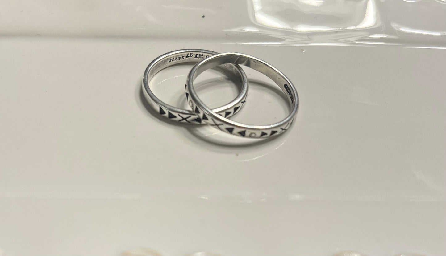 Triangle Xs and Os Ring