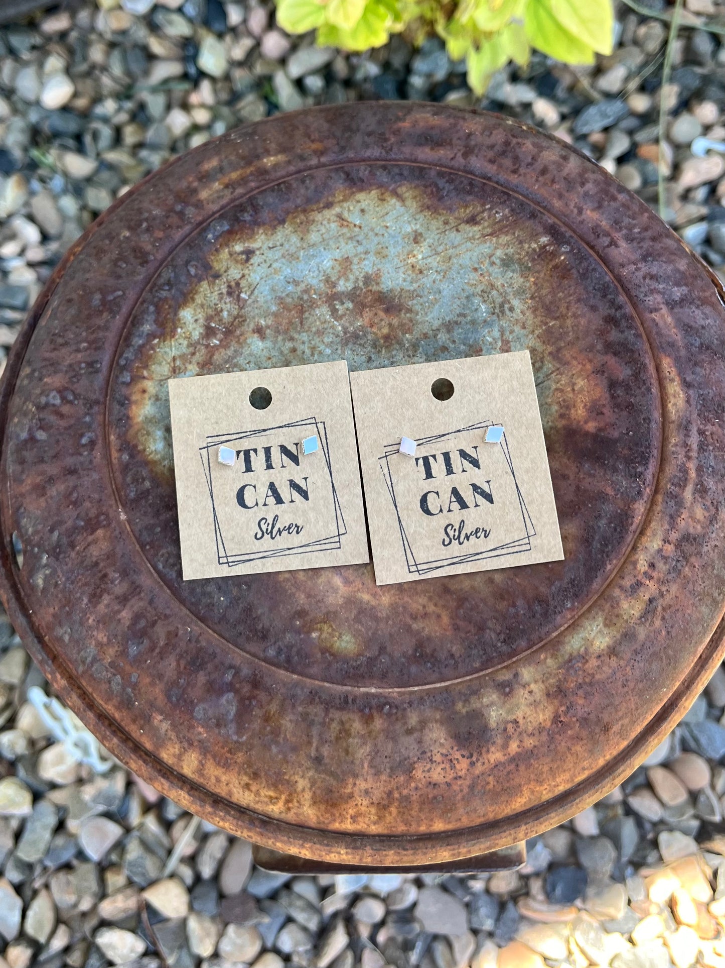 Zuni Shell Studs