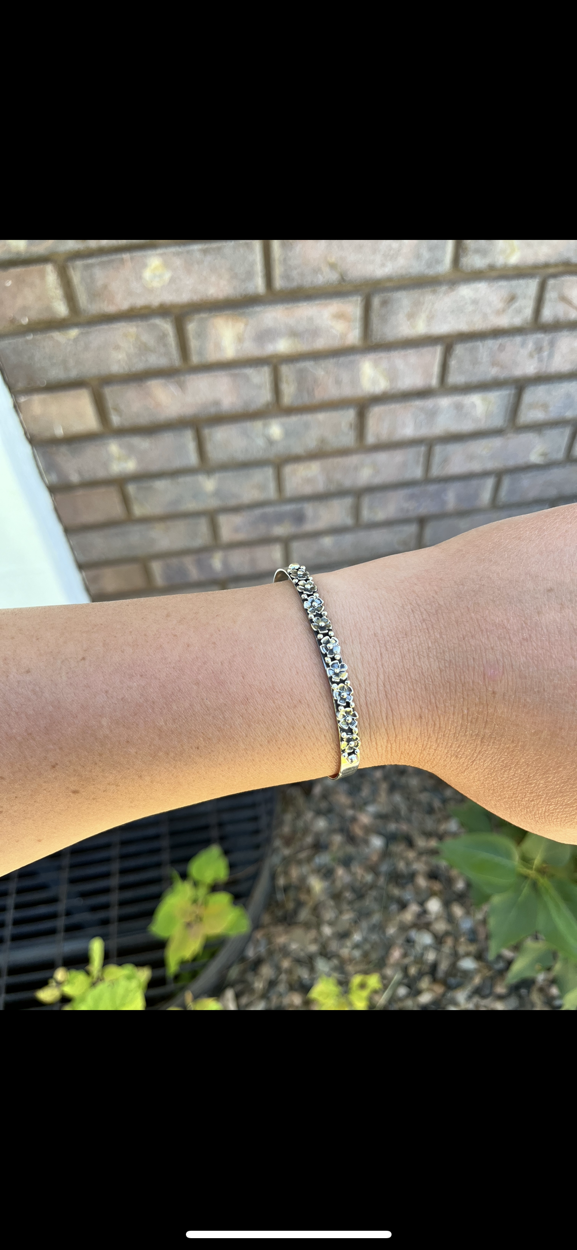 Row of Flowers Cuff