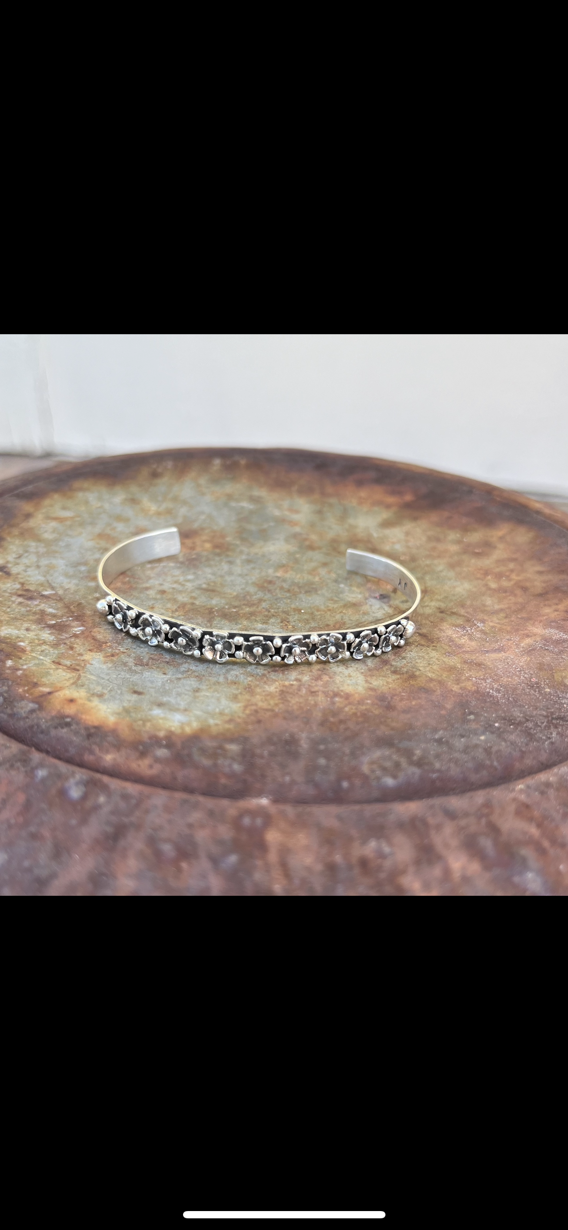 Row of Flowers Cuff