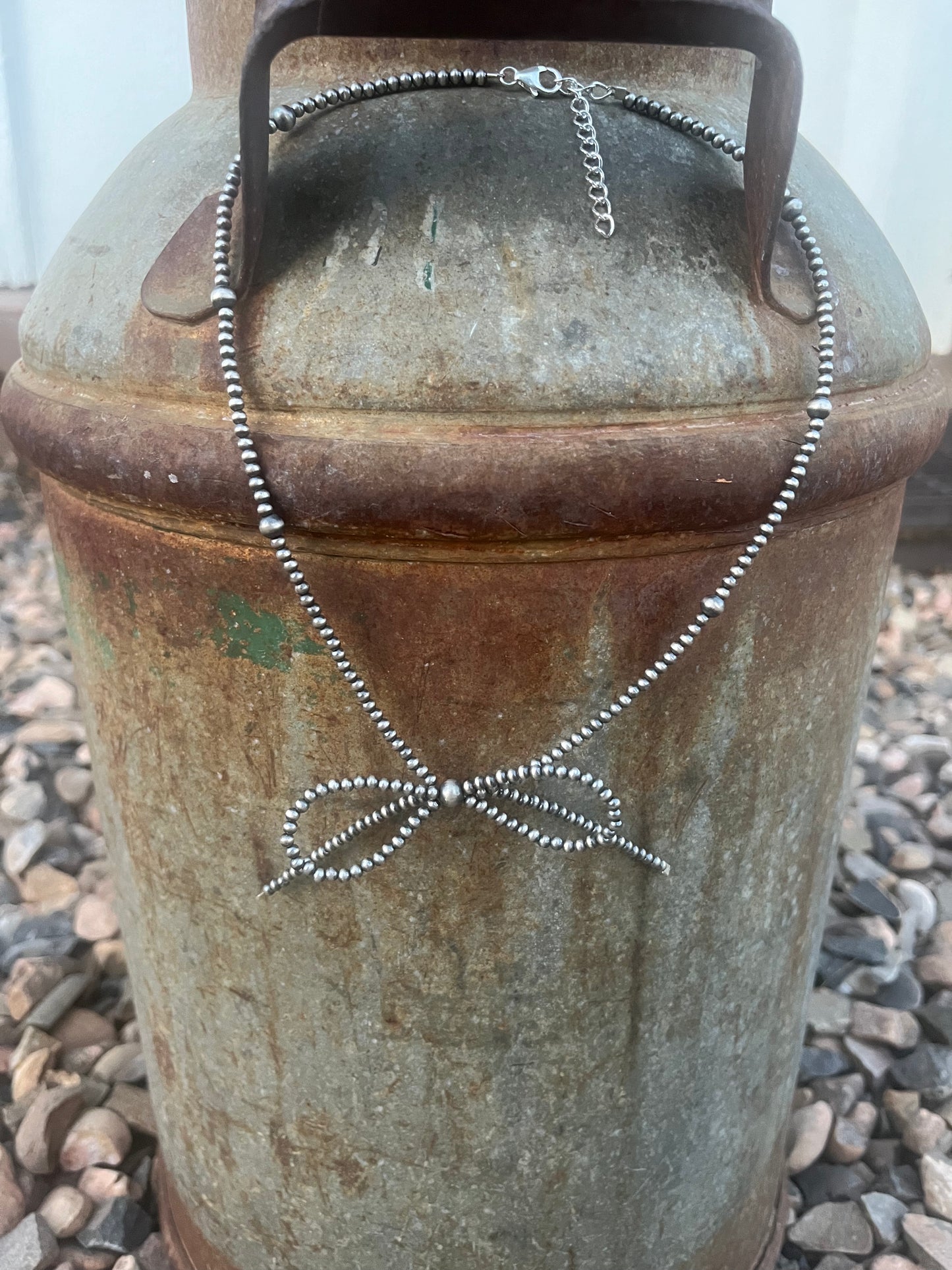 Bow Pearl Necklace