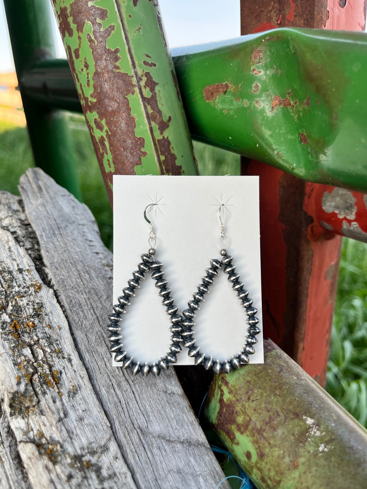 Navajo Pearl Disk Teardrop Earring