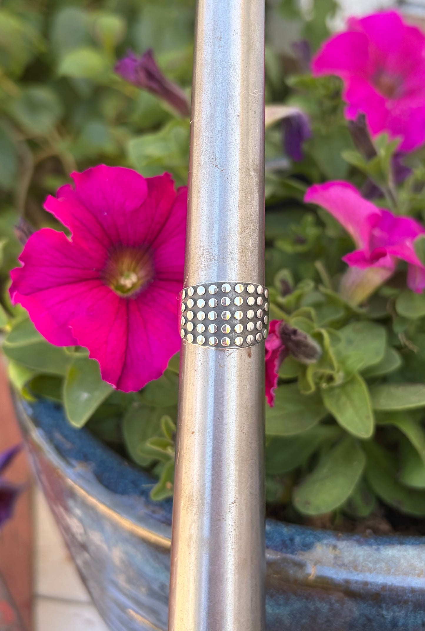 Flat Dots Ring