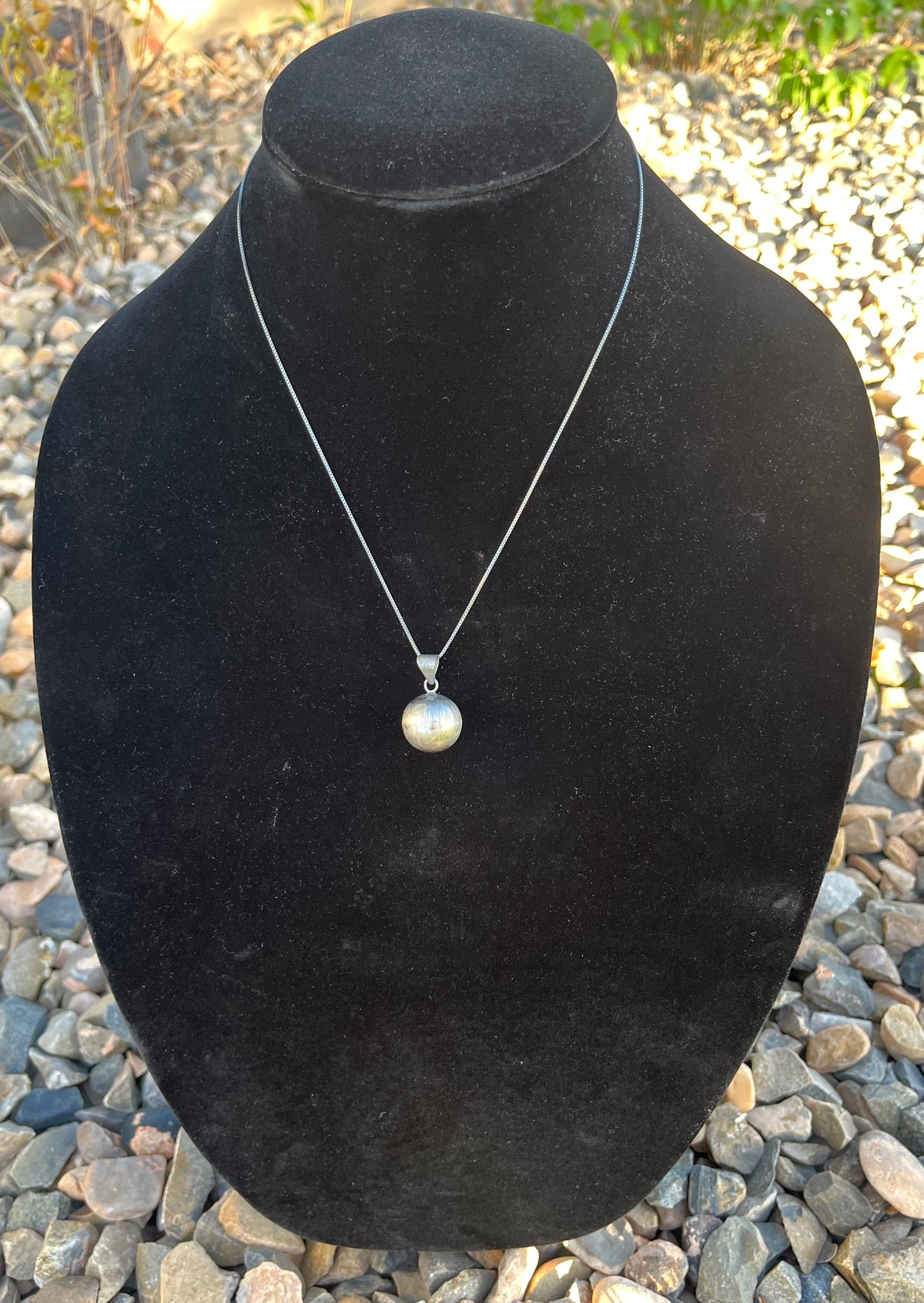 One Bead Pearl Necklace