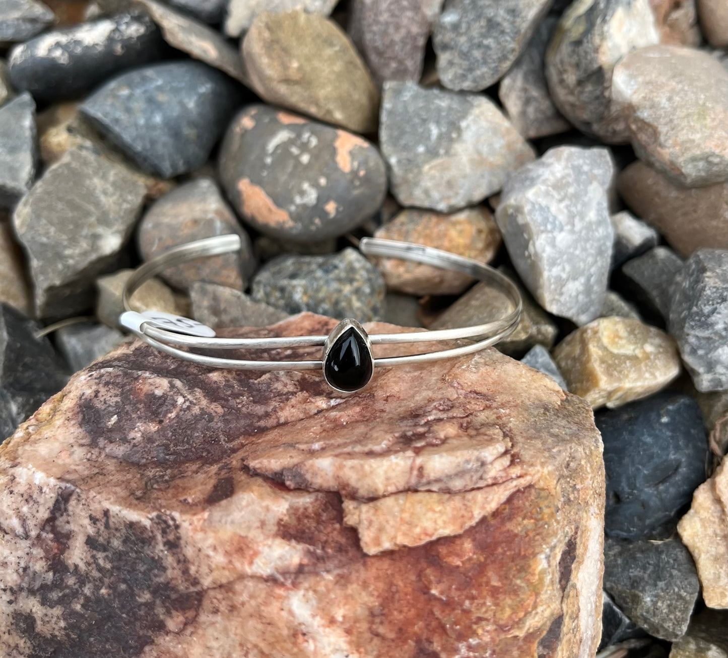 Onyx Teardrop Cuff