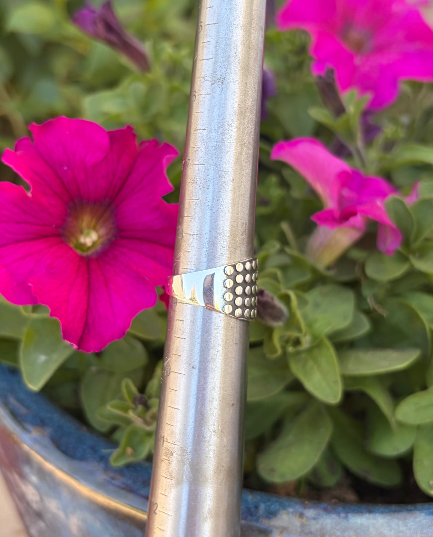Flat Dots Ring