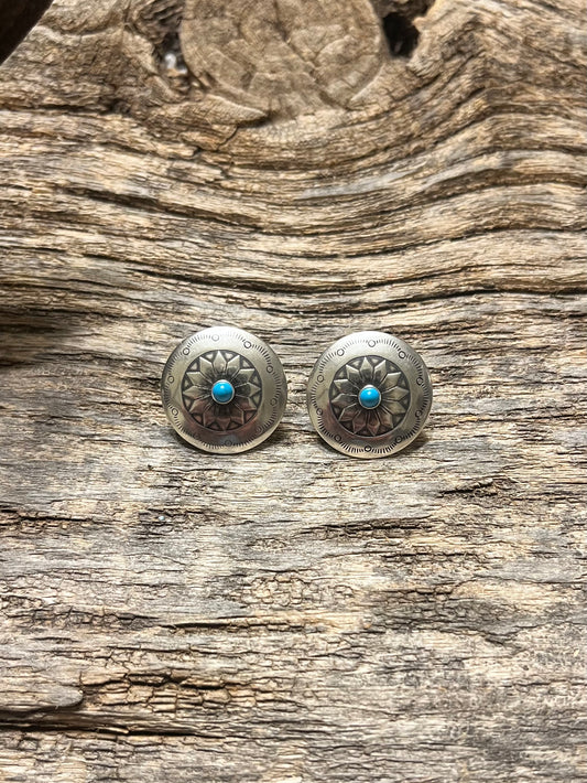 Traditional Concho Earrings With a Touch of Turquoise 🩵